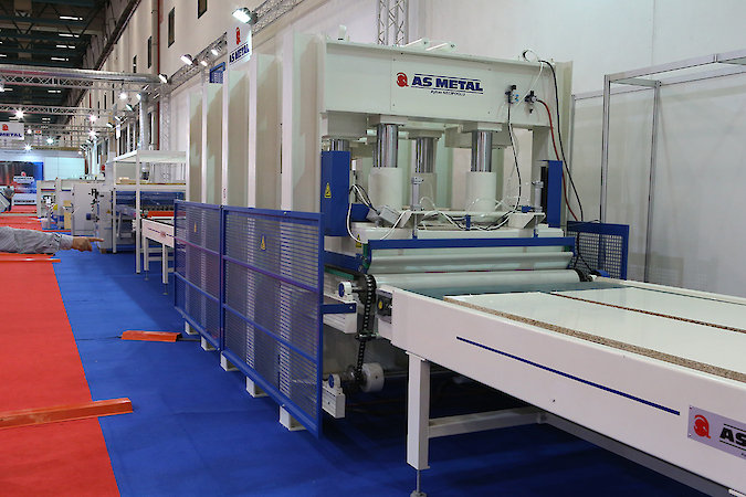 Automatic Foil and Natural Veneer Press Lines