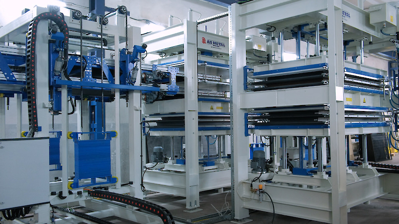 Automatic Door Pressing Line